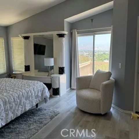 11954 Edgecliff, Sylmar, CA 91342