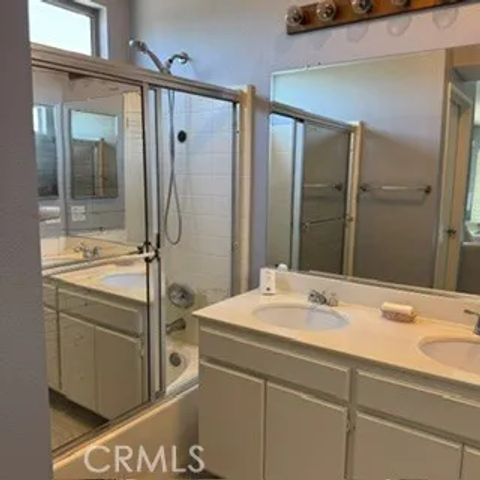 11954 Edgecliff, Sylmar, CA 91342