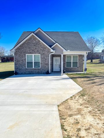 211 Lagoon Dr, Mcminnville, TN 37110