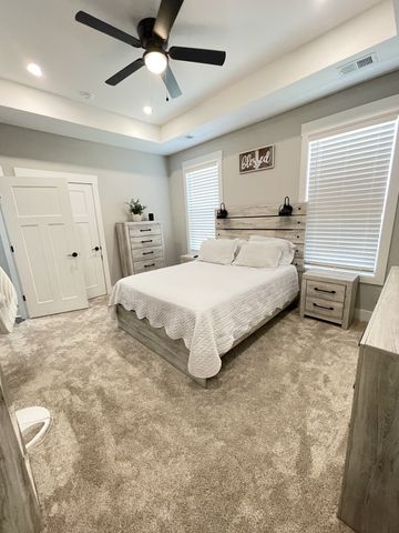 211 Lagoon Dr, Mcminnville, TN 37110