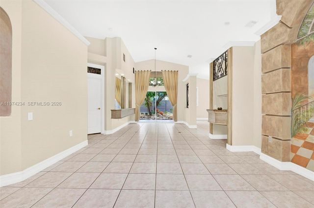 9437 SW 183rd Ter, Palmetto Bay, FL 33157