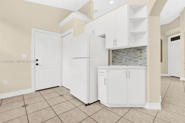 9437 SW 183rd Ter, Palmetto Bay, FL 33157