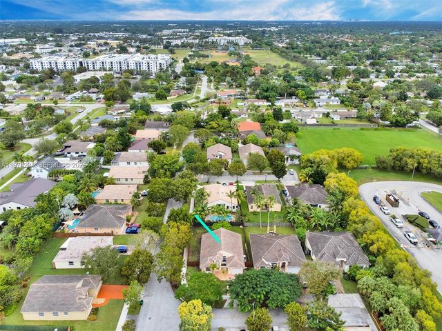 9437 SW 183rd Ter, Palmetto Bay, FL 33157