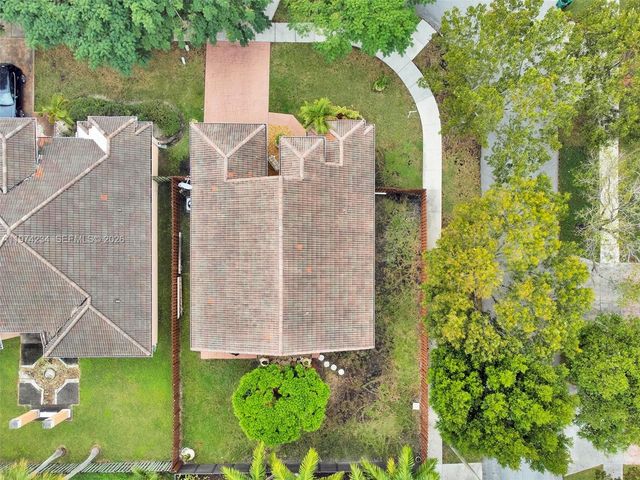 9437 SW 183rd Ter, Palmetto Bay, FL 33157