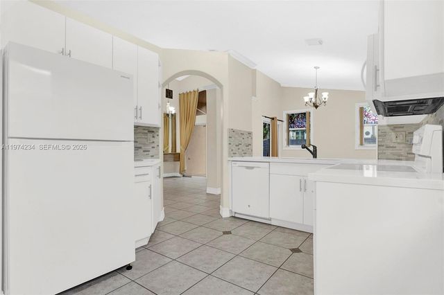 9437 SW 183rd Ter, Palmetto Bay, FL 33157