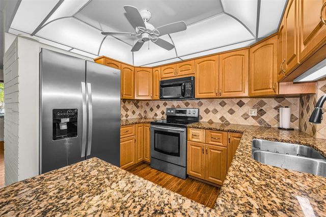 11490 84TH AVENUE, Seminole, FL 33772