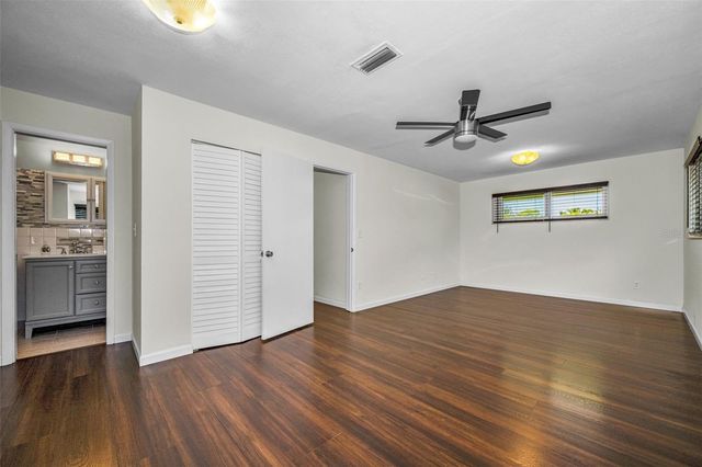 11490 84TH AVENUE, Seminole, FL 33772