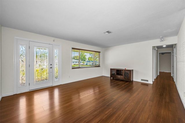 11490 84TH AVENUE, Seminole, FL 33772