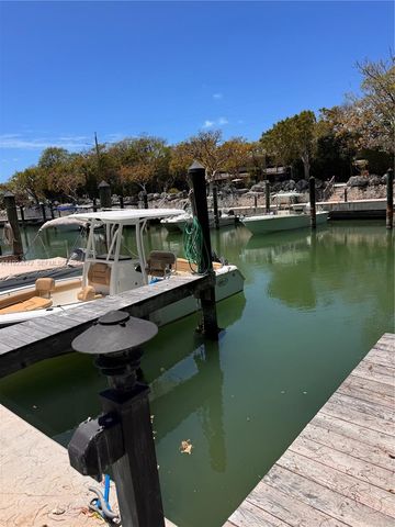 96000 Overseas Hwy S8, Key Largo, FL 33037