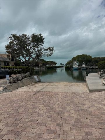 96000 Overseas Hwy S8, Key Largo, FL 33037