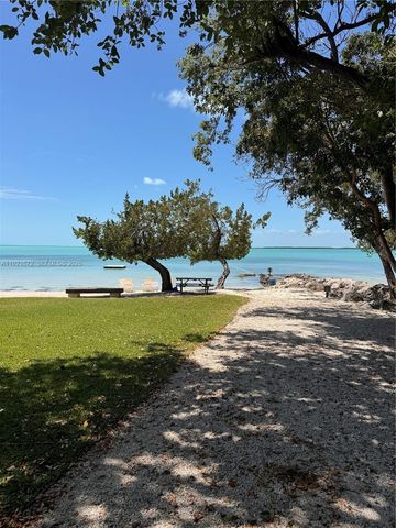 96000 Overseas Hwy S8, Key Largo, FL 33037