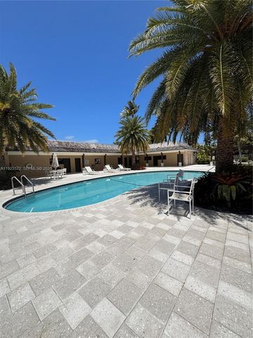 96000 Overseas Hwy S8, Key Largo, FL 33037