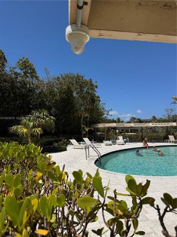 96000 Overseas Hwy S8, Key Largo, FL 33037