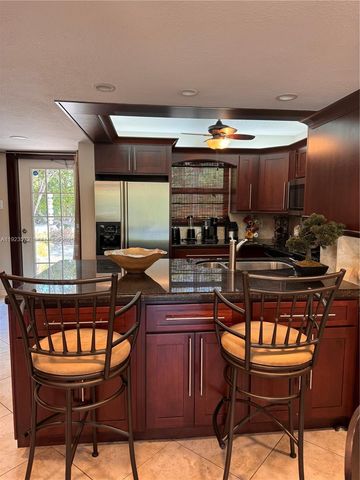 96000 Overseas Hwy S8, Key Largo, FL 33037