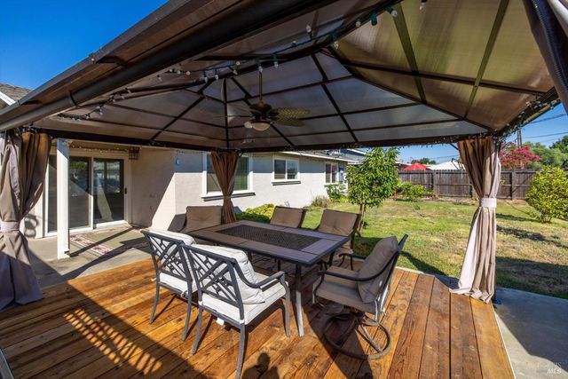 178 Mckinley Cir, Vacaville, CA 95687