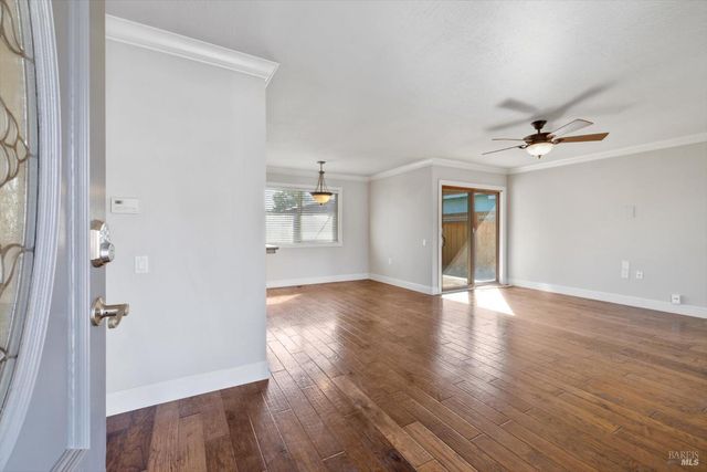 178 Mckinley Cir, Vacaville, CA 95687