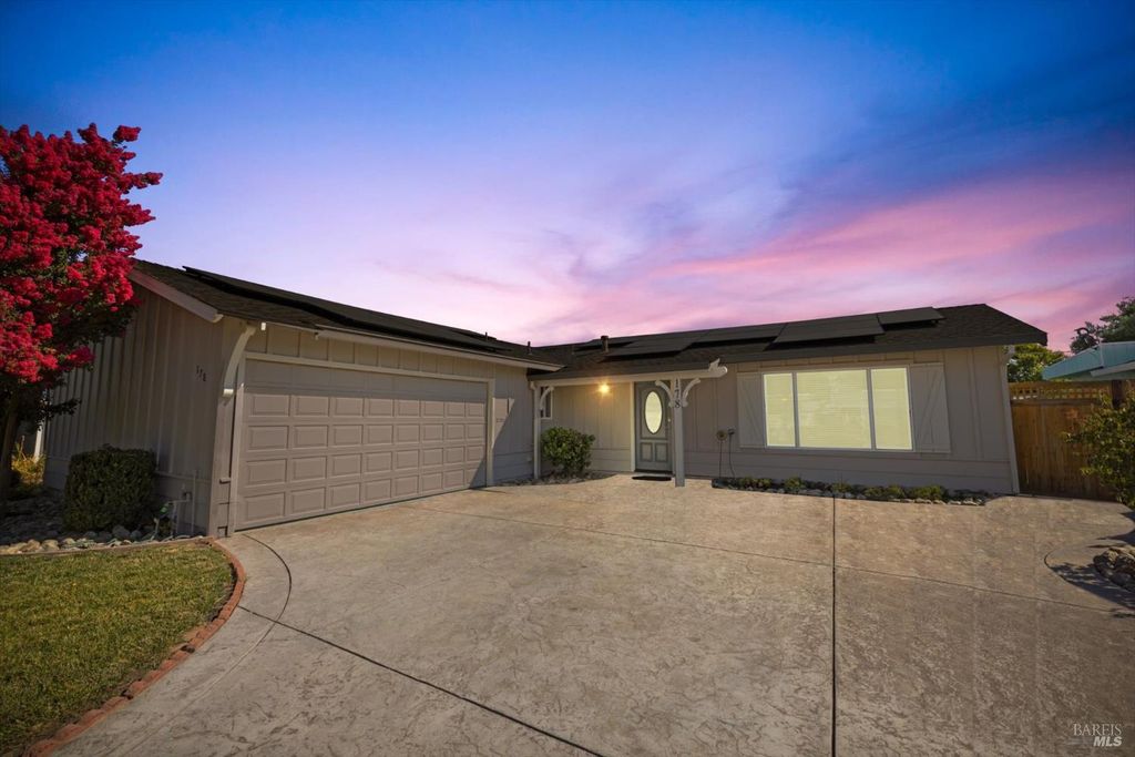 178 Mckinley Cir, Vacaville, CA 95687