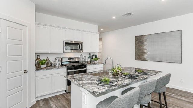 7707 Smooth Valley, Iowa Colony, TX 77583