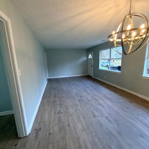 715 Parkview Drive, Chattanooga, TN 37411