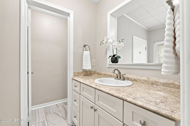 5333 JOHN REYNOLDS Drive, Jacksonville, FL 32277