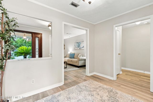 5333 JOHN REYNOLDS Drive, Jacksonville, FL 32277