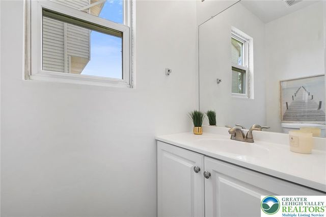 22 East Emaus Avenue, Allentown City, PA 18103