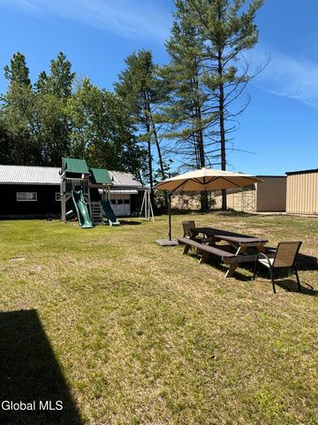 10 Merritt Road, Queensbury, NY 12804