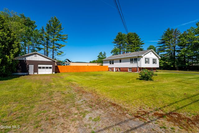 10 Merritt Road, Queensbury, NY 12804