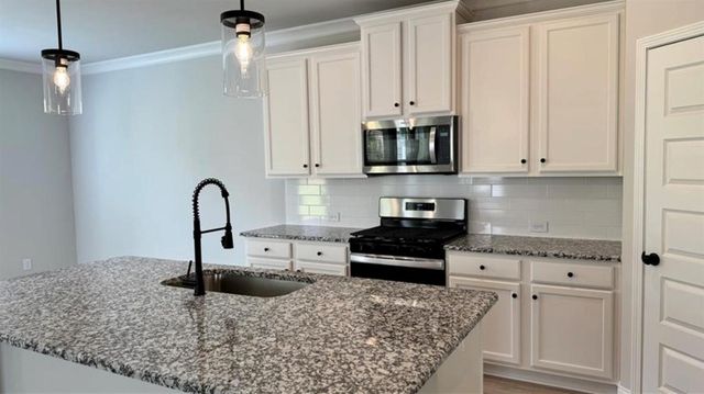 3762 Dover Run Lane, Loganville, GA 30052