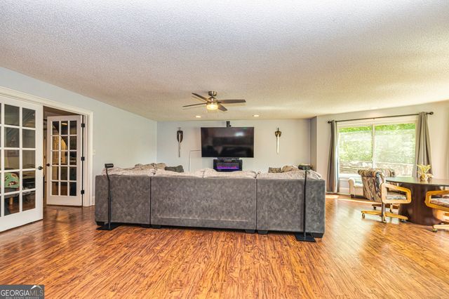 26 Cannongate Road, Sharpsburg, GA 30277
