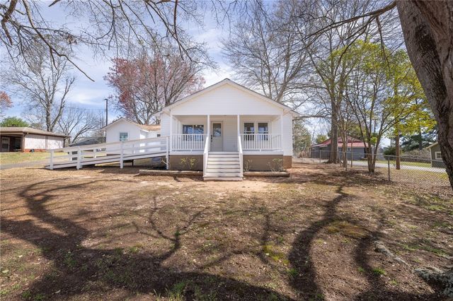 204 Old Salem Road, Seneca, SC 29672
