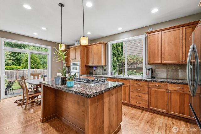 2001 263rd Lane SE, Sammamish, WA 98075
