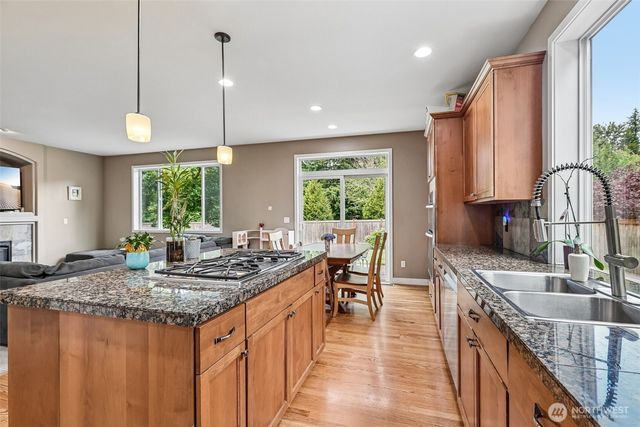 2001 263rd Lane SE, Sammamish, WA 98075