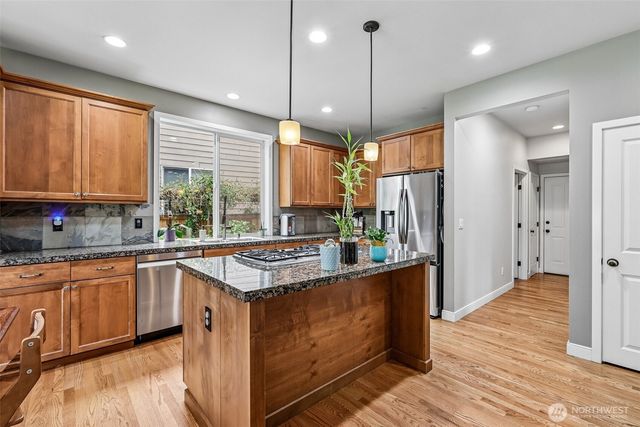 2001 263rd Lane SE, Sammamish, WA 98075