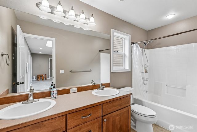 2001 263rd Lane SE, Sammamish, WA 98075