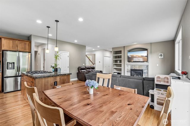 2001 263rd Lane SE, Sammamish, WA 98075
