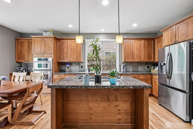 2001 263rd Lane SE, Sammamish, WA 98075