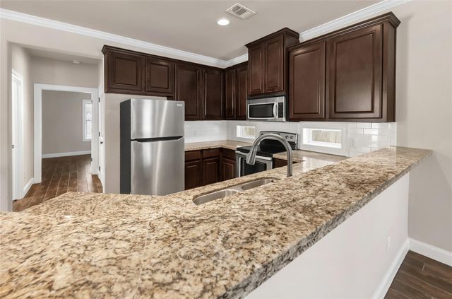 801 Fairview Avenue, College Station, TX 77840