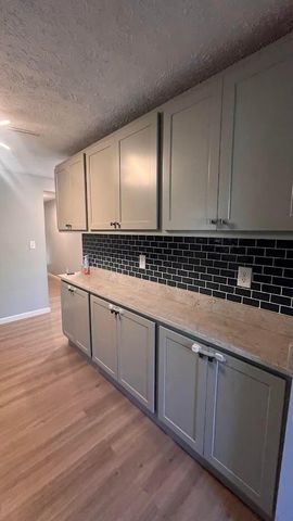 2880 Bulen Avenue, Columbus, OH 43207
