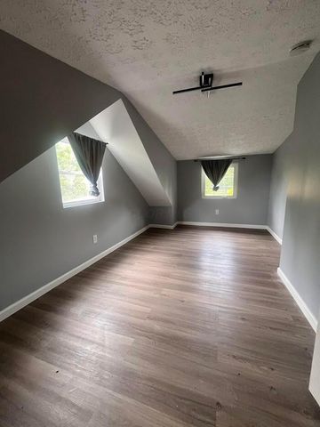 2880 Bulen Avenue, Columbus, OH 43207