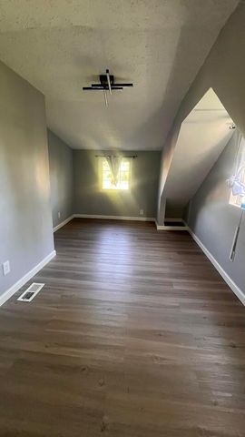 2880 Bulen Avenue, Columbus, OH 43207