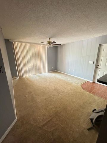 4852 N State Road 7 204, Pompano Beach, FL 33073