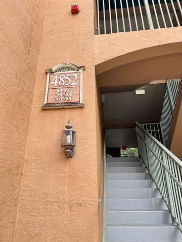 4852 N State Road 7 204, Pompano Beach, FL 33073