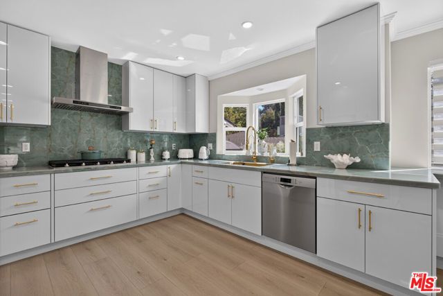 2727 Hollister Terrace, Glendale, CA 91206