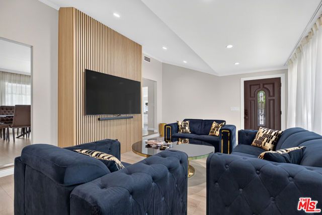2727 Hollister Terrace, Glendale, CA 91206