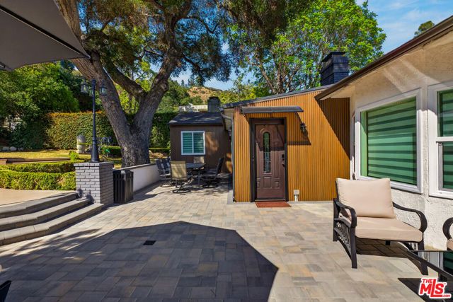 2727 Hollister Terrace, Glendale, CA 91206