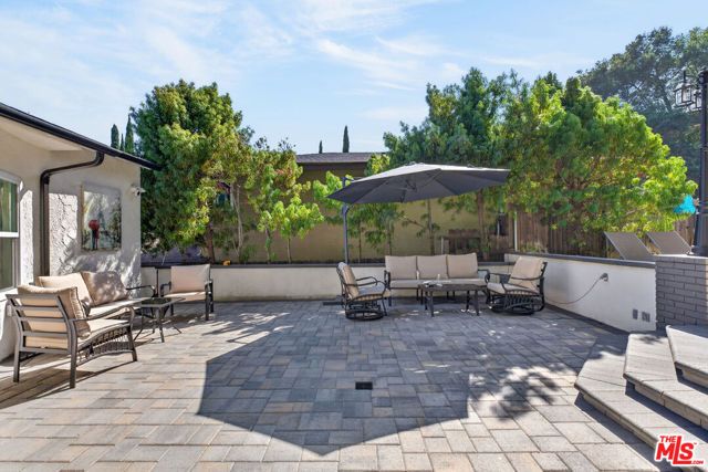 2727 Hollister Terrace, Glendale, CA 91206