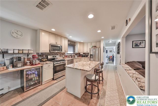 7270 Heather Road, Lower Macungie Twp, PA 18062