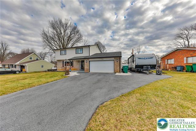 7270 Heather Road, Lower Macungie Twp, PA 18062