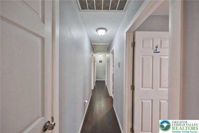 7270 Heather Road, Lower Macungie Twp, PA 18062